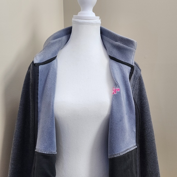 ⭐️ The North Face Zip Fleece - Picture 3 of 5